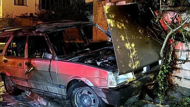 Kırıkkale'de seyir halindeki otomobilde çıkan yangında sürücü ağır yaralandı
