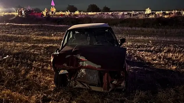 Kırıkkale'de kaza yapan iki otomobil hurdaya döndü: 4 yaralı