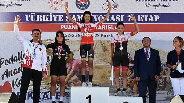 Kırıkkale'de Konya rüzgarı
