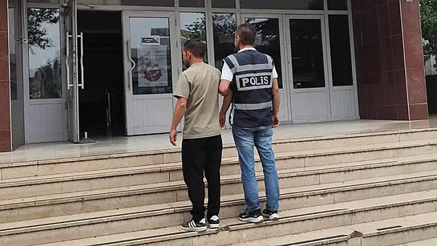 Kırıkkale'de 'silahla tehdit' suçundan aranan hükümlü yakalandı