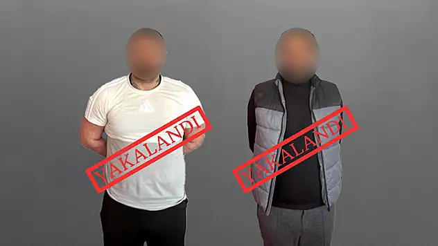 Kırmızı bültenle aranan iki suçlu Gürcistan'da yakalanarak Türkiye'ye getirildi
