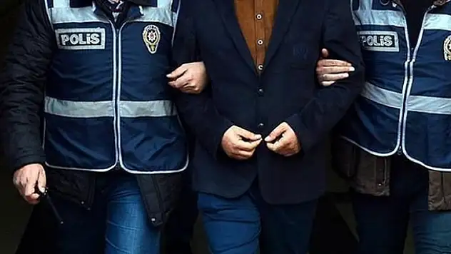 Kırmızı bültenle aranan işadamı teslim oldu