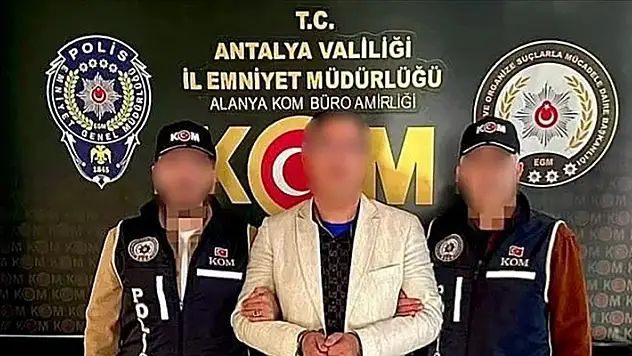 Kırmızı bültenle aranan yabancı uyruklu kişi Alanya'da yakalandı
