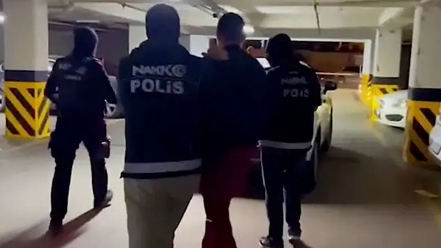 Kırmızı bültenli şüpheli İstanbul'da yakalandı