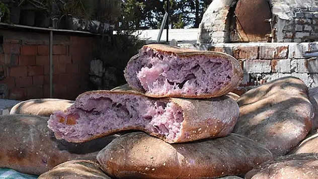 Kırmızı patatesin ekmeğini, tatlısını, makarnasını yaptılar