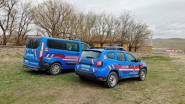 Kırşehir'de iki eve silahlı saldırı: 3 yaralı

