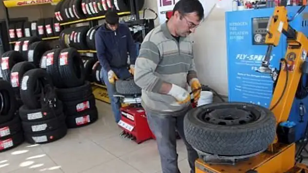 Kış lastiği yoğunluğu başladı