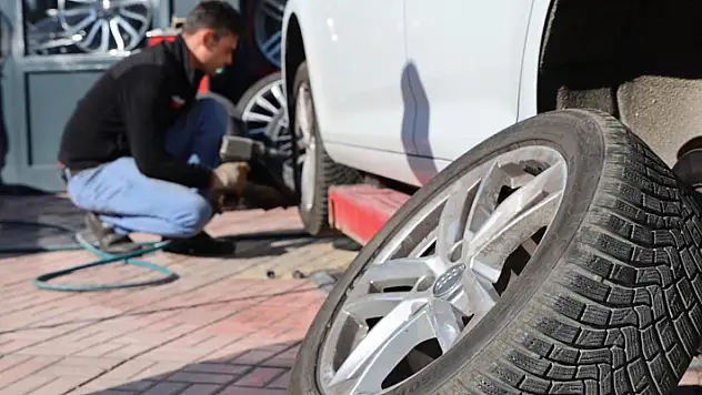 Kış lastiğinde hayati önem taşıyan 'tarih' uyarısı
