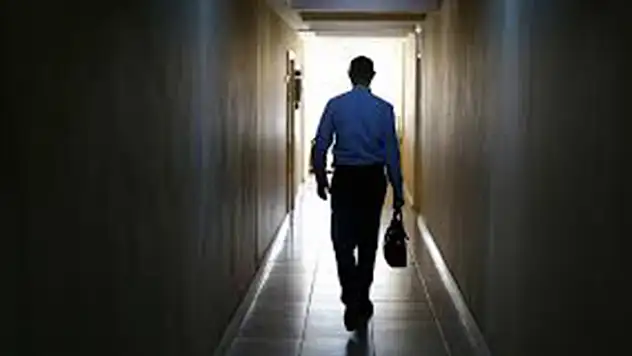 Kısa çalışma ödeneği ve işten çıkarma yasağı sona erdi
