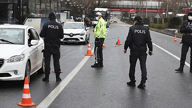 Kısıtlamaya uymayan 35 bin 544 kişi hakkında işlem yapıldı
