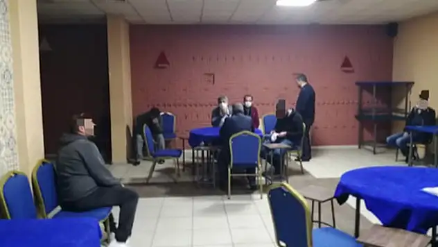 Kısıtlamayı ihlal eden 10 kişiye işlem