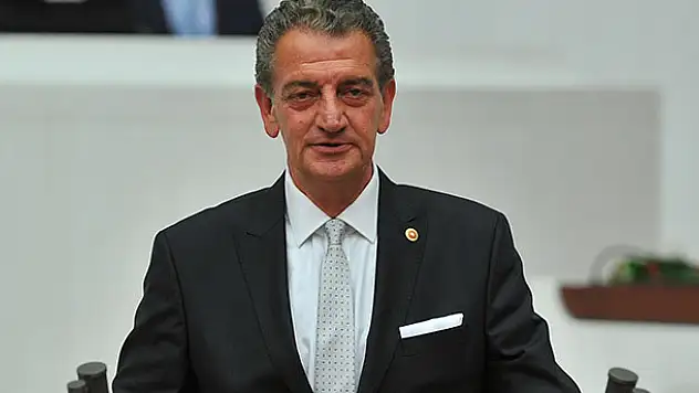 Kışla mutfağında pişirilen yemekten zehirlenen tek mehmetçik görmedim