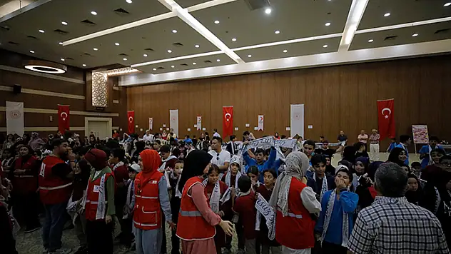 Kızılay ve Konyaspor sosyal projede buluştu
