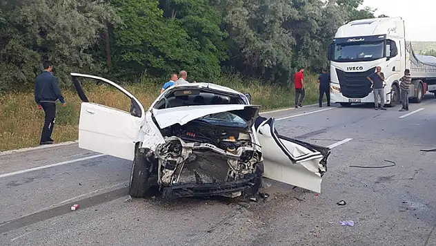 Kızılcahamam'da otomobil takla attı: Anne- kız öldü, 2 yaralı

