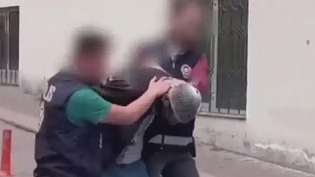 Kızını öldürmeye teşebbüs eden suç makinesi yakalandı
