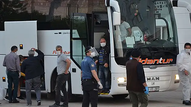 KKTC'den getirilen 288 kişi Karaman'da yurda yerleştirildi