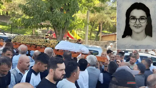 KKTC'de balkondan düşen Konyalı hemşirelik öğrencisi son yolculuğuna uğurlandı