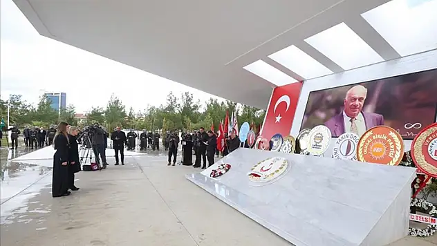 KKTC'nin Kurucu Cumhurbaşkanı Denktaş, vefatının 14. yılında Lefkoşa'da anıldı