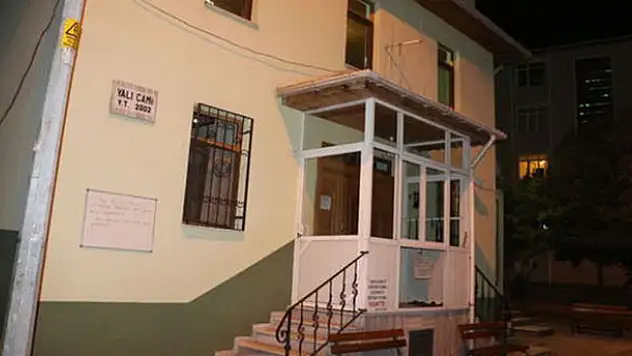 Kocaeli'de camiden 'Sakal-ı Şerif' çalındı