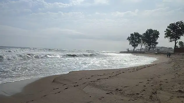 Kocaeli, Sakarya ve Zonguldak'ta denize girmek yasaklandı
