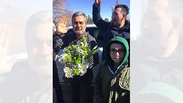 Kocaman gözyaşlarını tutamadı