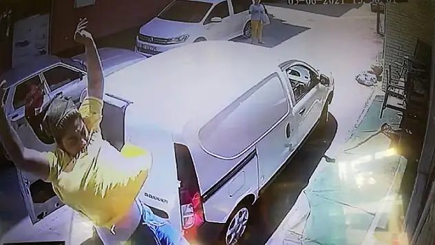 Kocasıyla tartışan kadın 1. kattan atladı
