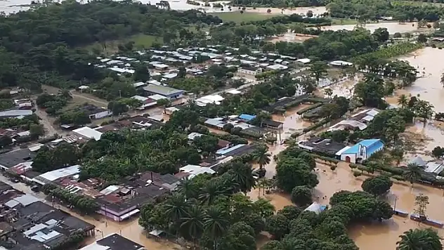 Kolombiya'da toprak kayması: 10 ölü