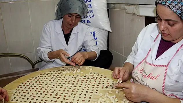 KOMEK kurslarında öğrendi iş yeri açtı