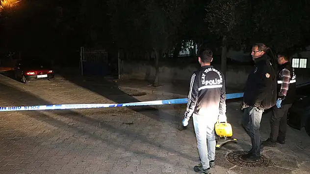 Komşuların gürültü kavgasında kan aktı: 1 ölü, 1 yaralı