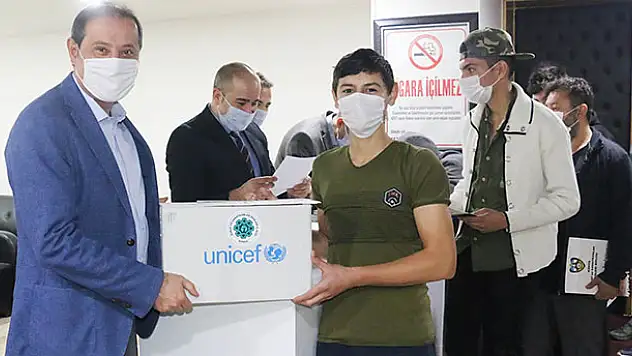 KONESOB'tan Konyalı çıraklara hijyen seti