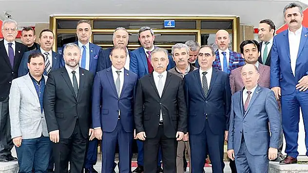 KONESOB'tan Vali Toprak'a Ahi Sancağı