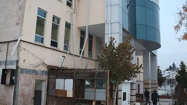 Konevi Kültür Merkezi'ne belediyeden cevap geldi