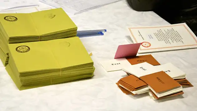 Konsensus'tan son referandum anketi