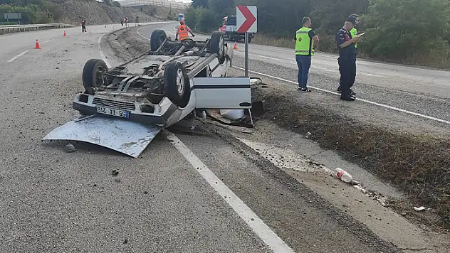 Kontrolden çıkan otomobil takla attı: 2'si çocuk 5 yaralı
