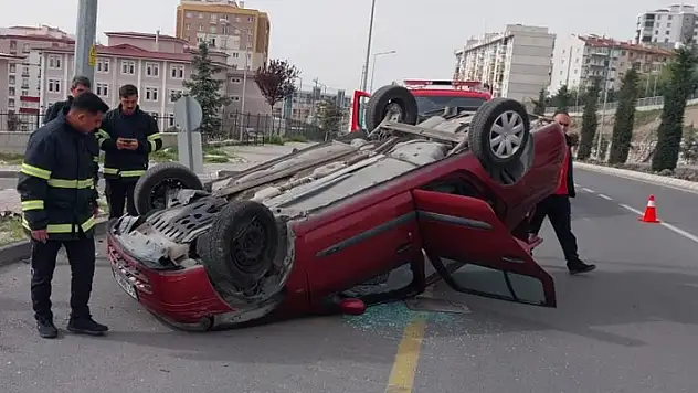 Kontrolden çıkan otomobil takla attı: 2 yaralı
