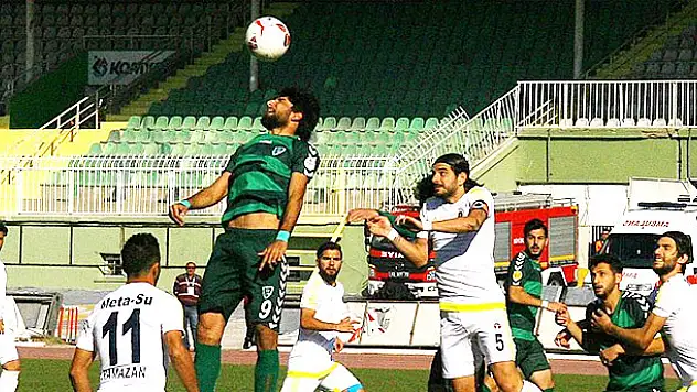 Konya Anadolu Selçukspor evinde berabere kaldı