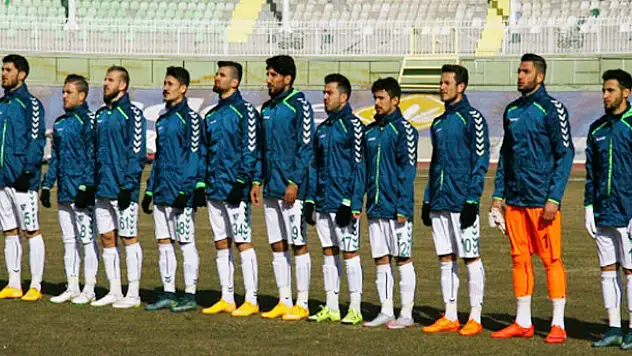 Konya Anadolu Selçukspor evinde yıkıldı