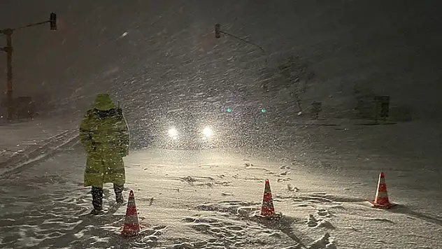 Konya-Ankara kara yolu trafiğe kapatıldı