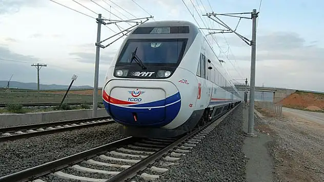Konya- Ankara YHT abonman ücreti yüzde 194 zamlandı