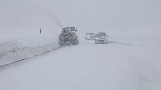 Konya-Antalya kara yolunda ulaşım güçlükle sağlanıyor