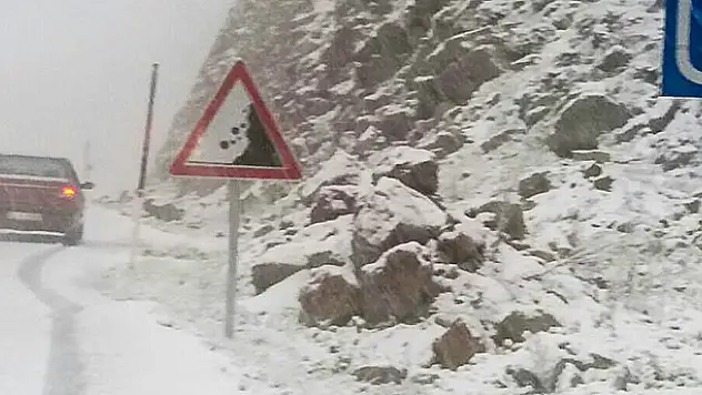 Konya - Antalya karayolu Alacabel mevkisinde kar yağışı