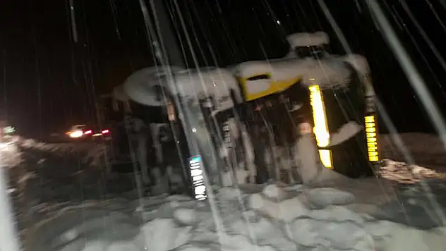 Konya-Antalya karayolunda ulaşımı kar olumsuz etkiliyor