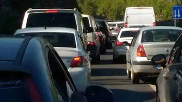 Konya-Antalya yolunda dönüş yoğunluğu yaşandı