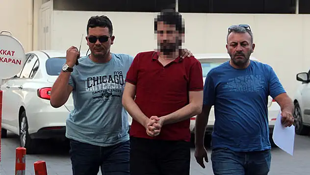 Konya aranan 'mahrem asker abisi' kaçarken polise çarptı
