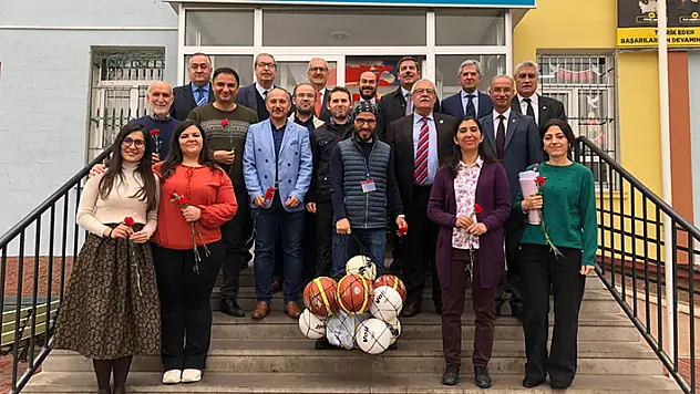 Konya ASKF öğretmenleri unutmadı