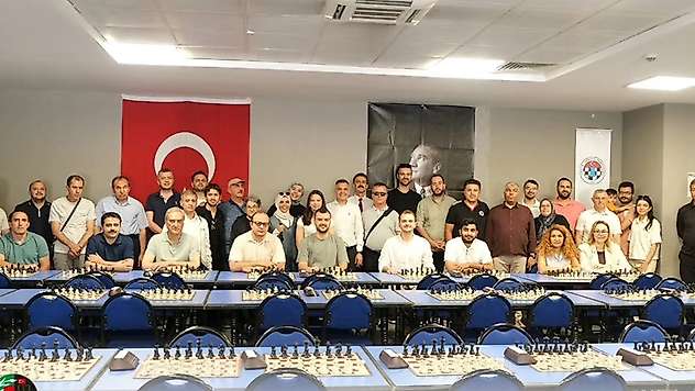 Konya Barosu satranç tahtasında buluştu