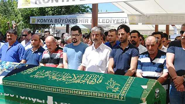 Konya basınının Ayşe ablası defnedildi