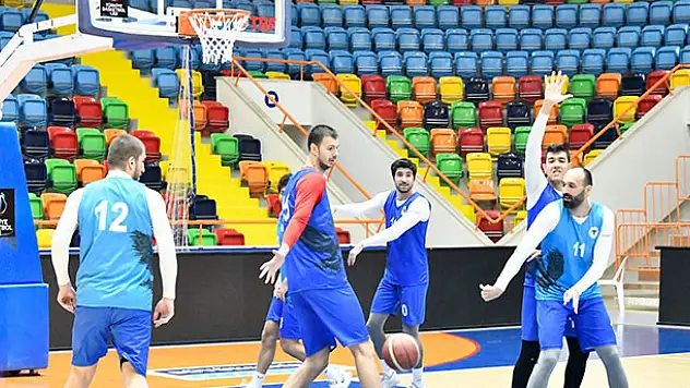 Konya Basket Akhisar'ı bekliyor