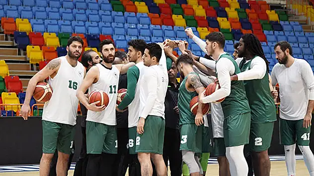Konya Basket düğmeye basıyor