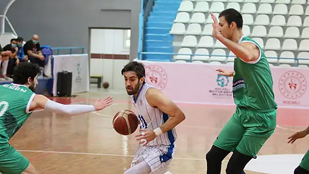 Konya Basket galibiyeti kaçırdı
